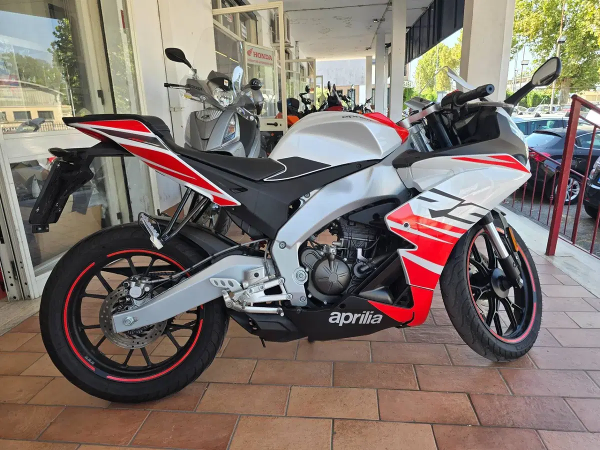Aprilia RS 125 (2025 - 26) (5)