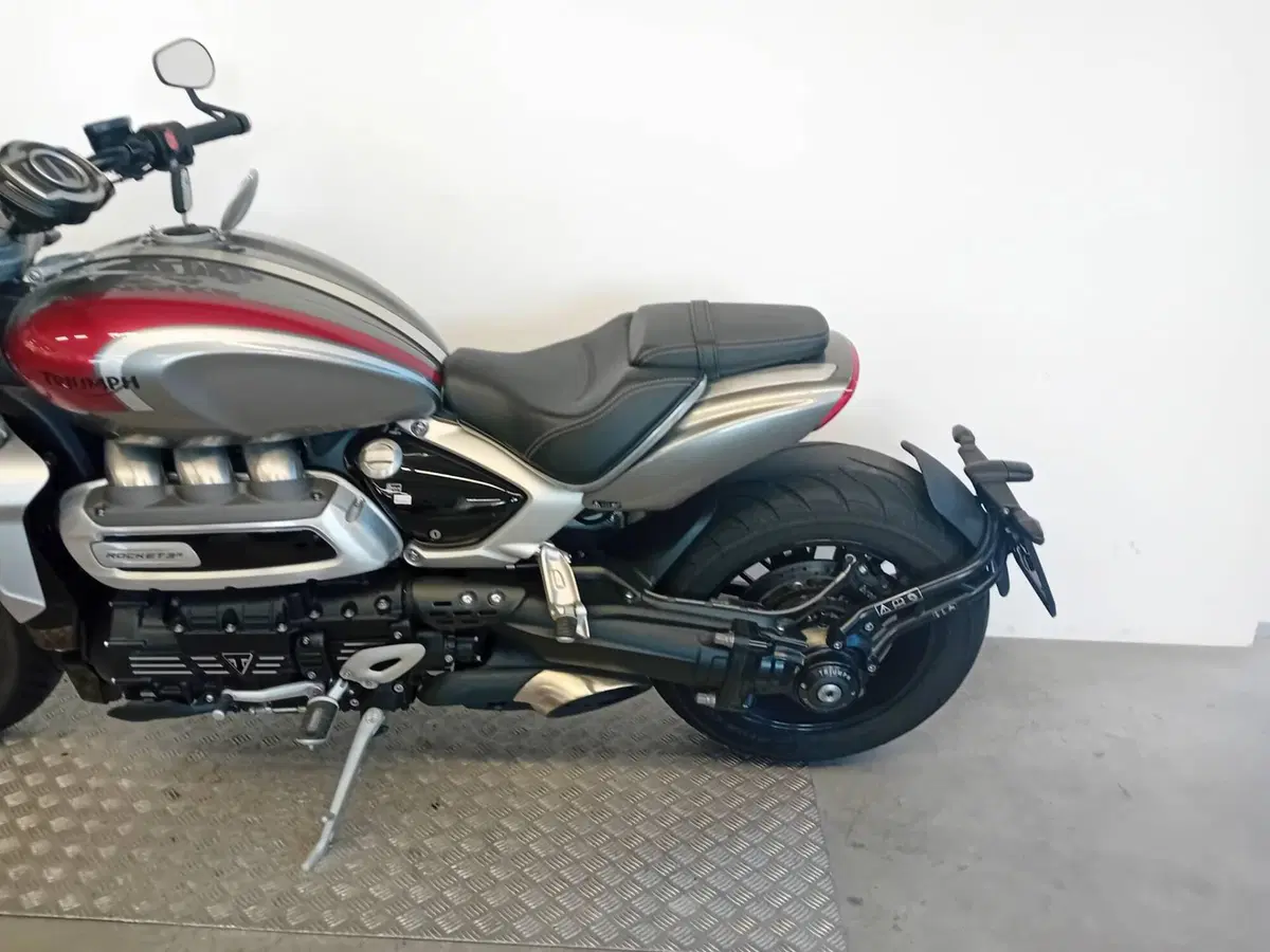 Triumph Rocket 3 R (2021 - 24) (5)