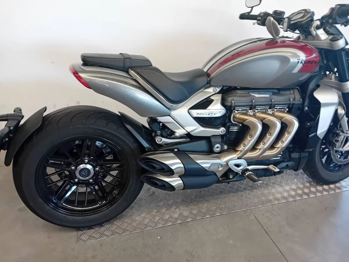 Triumph Rocket 3 R (2021 - 24) (6)