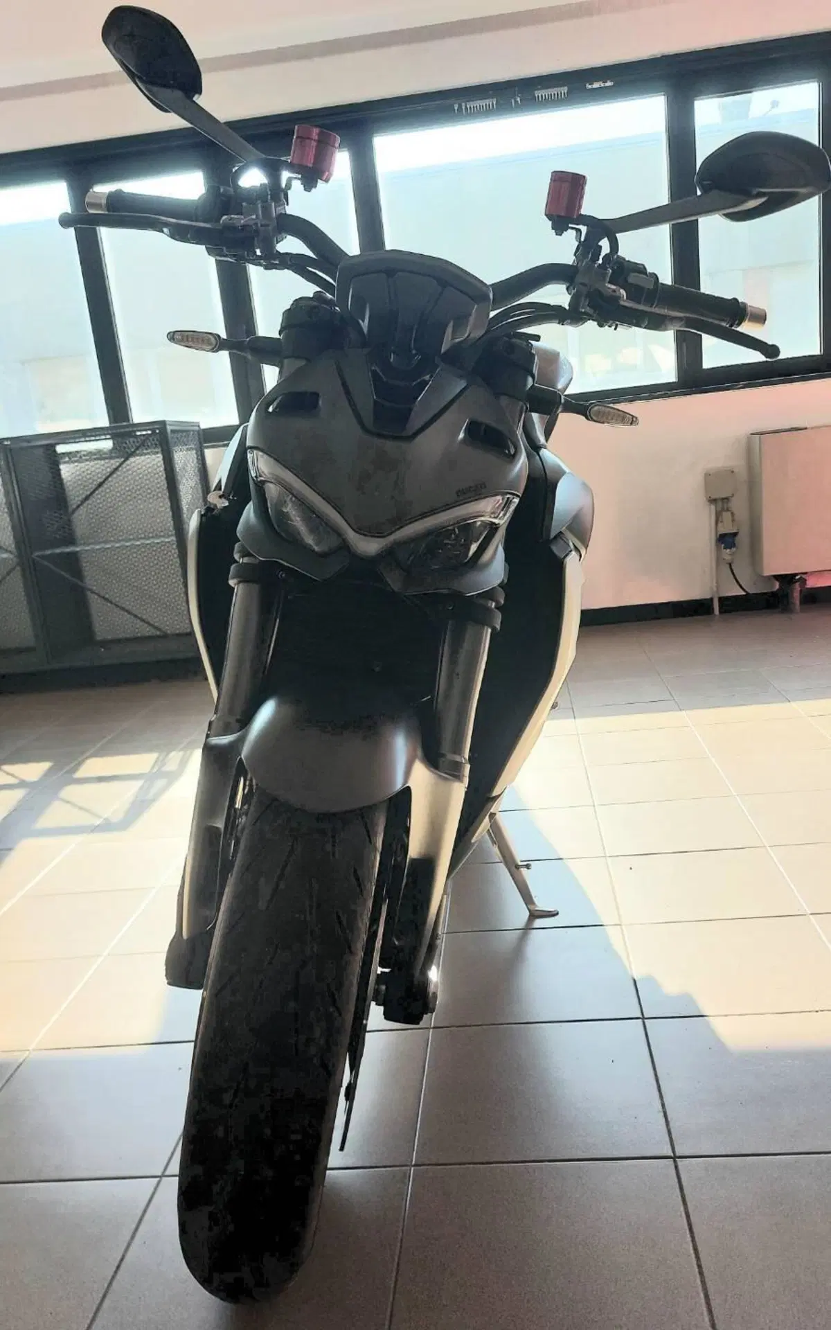 Ducati Streetfighter V2 (2022 - 24) (4)