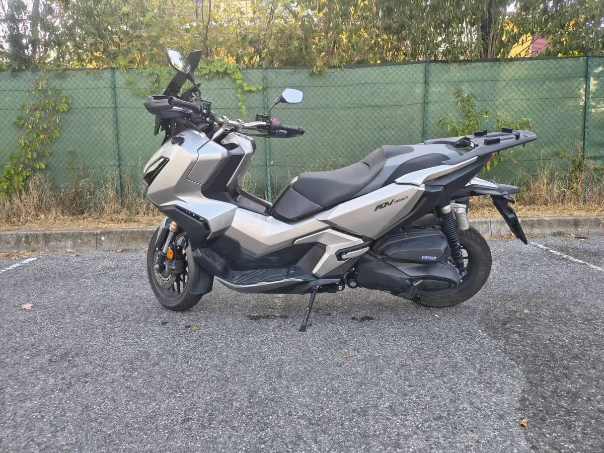 Honda ADV 350 (2022 - 24)