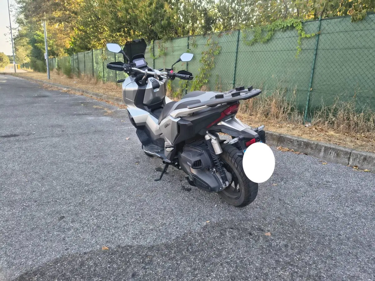 Honda ADV 350 (2022 - 24) (8)