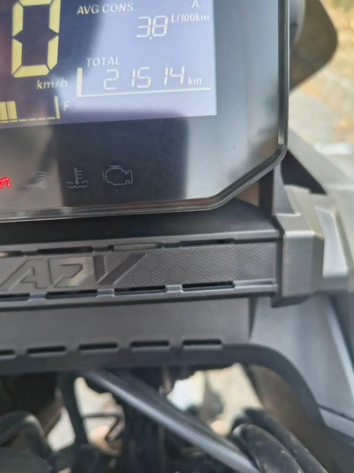 Honda ADV 350 (2022 - 24) (11)