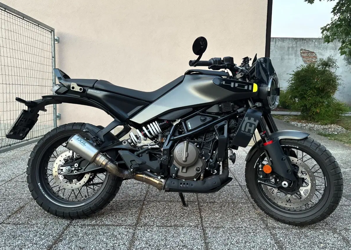 Husqvarna Svartpilen 401 (2024 - 26) (2)