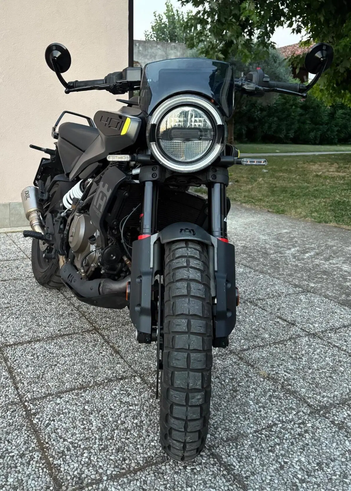 Husqvarna Svartpilen 401 (2024 - 26) (3)