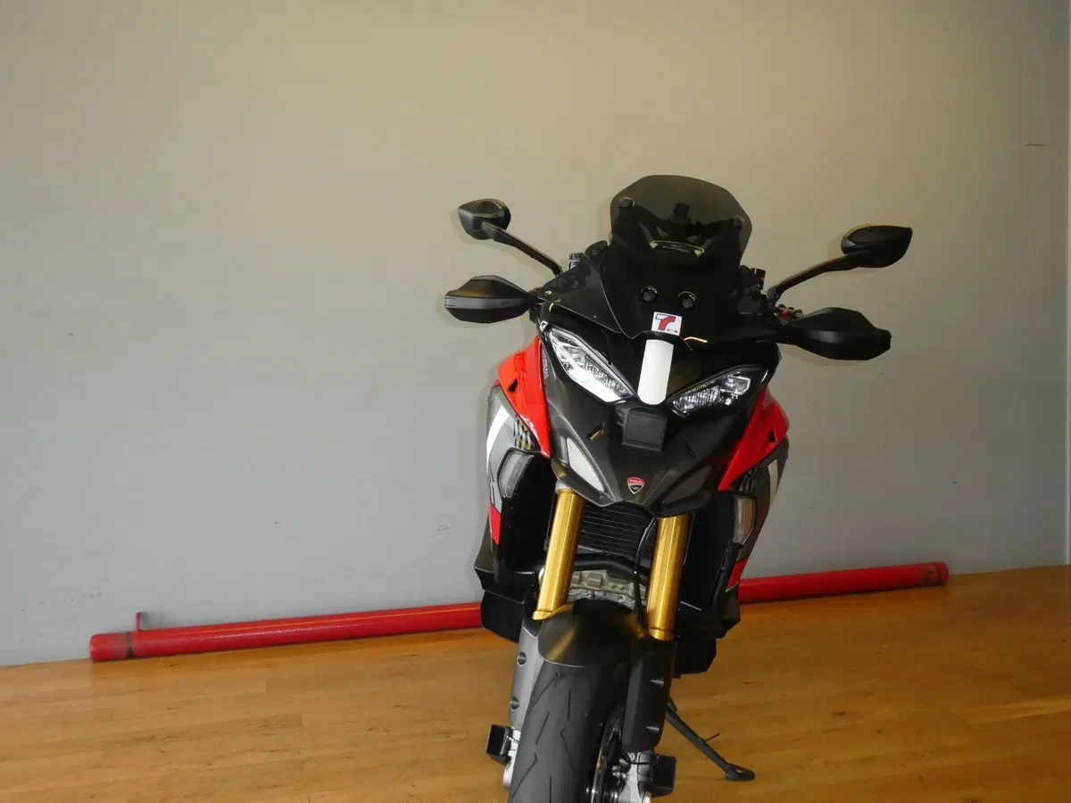 Ducati Multistrada V4 Pikes Peak (2025 - 26) (2)