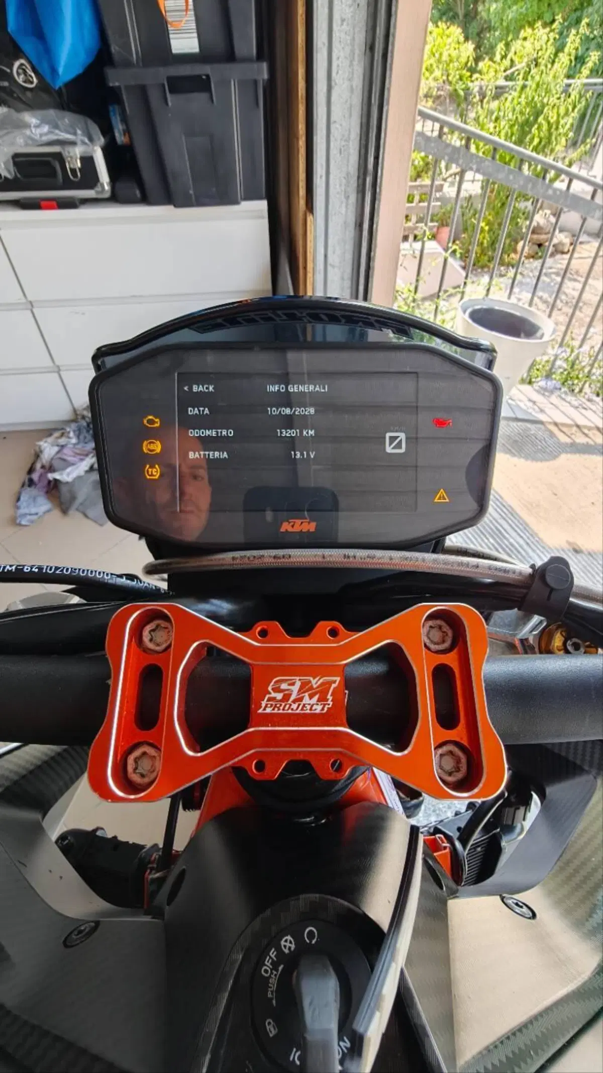 KTM 890 Duke R (2020) (8)