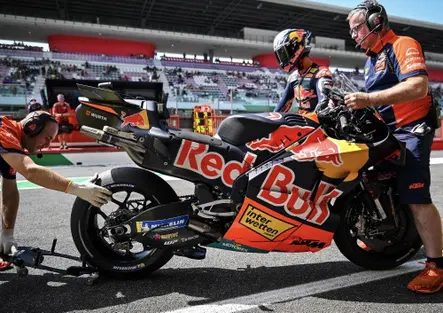 KTM ottiene il via libera per la revisione dei motori delle RC16: Attueremo le misure correttive il più rapidamente possibile