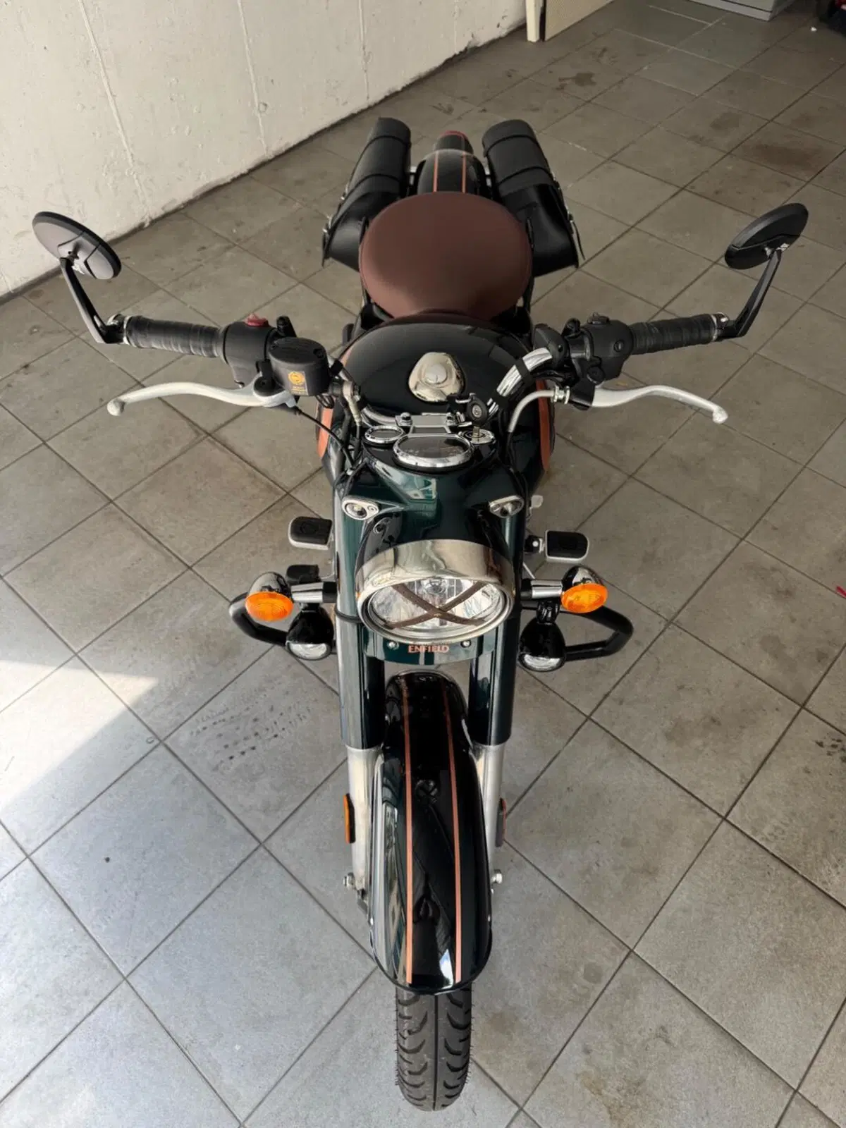 Royal Enfield Classic 350 (2021 - 26) (3)