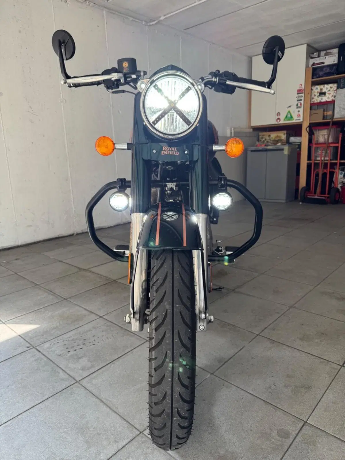 Royal Enfield Classic 350 (2021 - 26) (5)