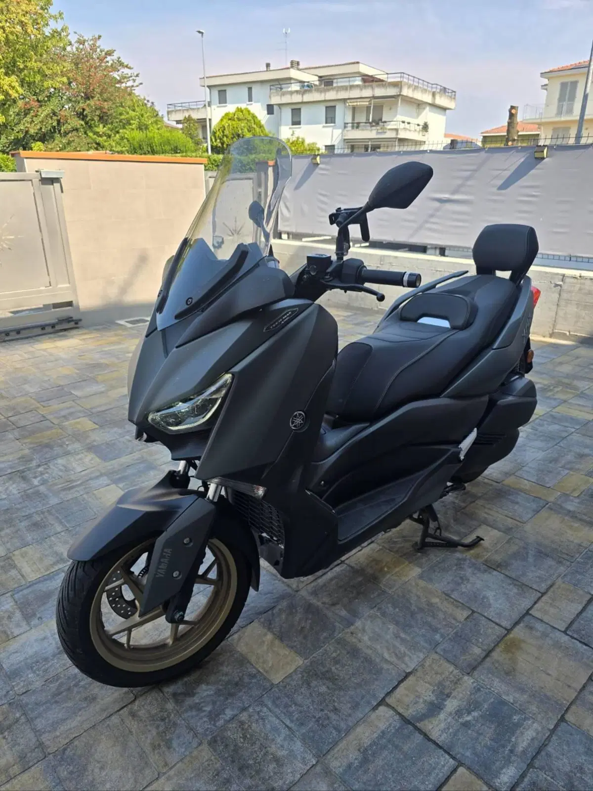 Yamaha X-Max 300 Tech Max (2021 - 24) (3)