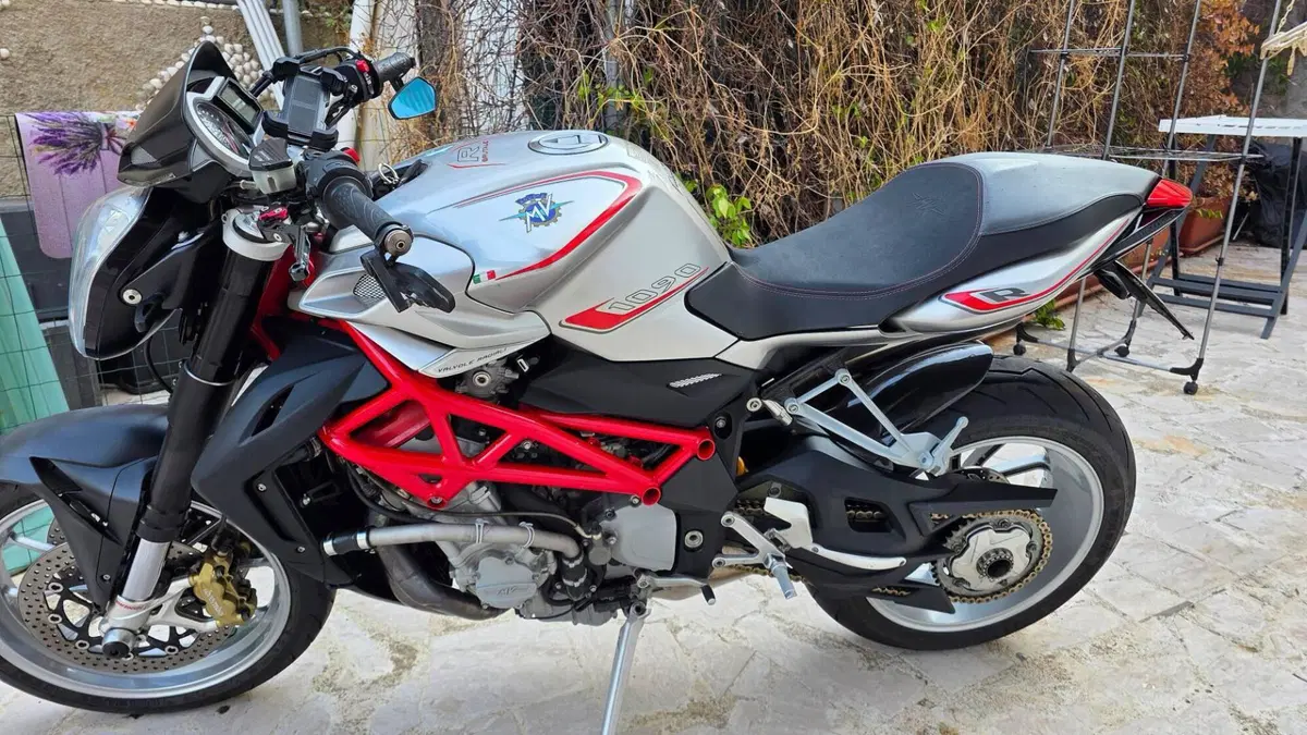 MV Agusta Brutale 1090 R (2012 - 15) (2)