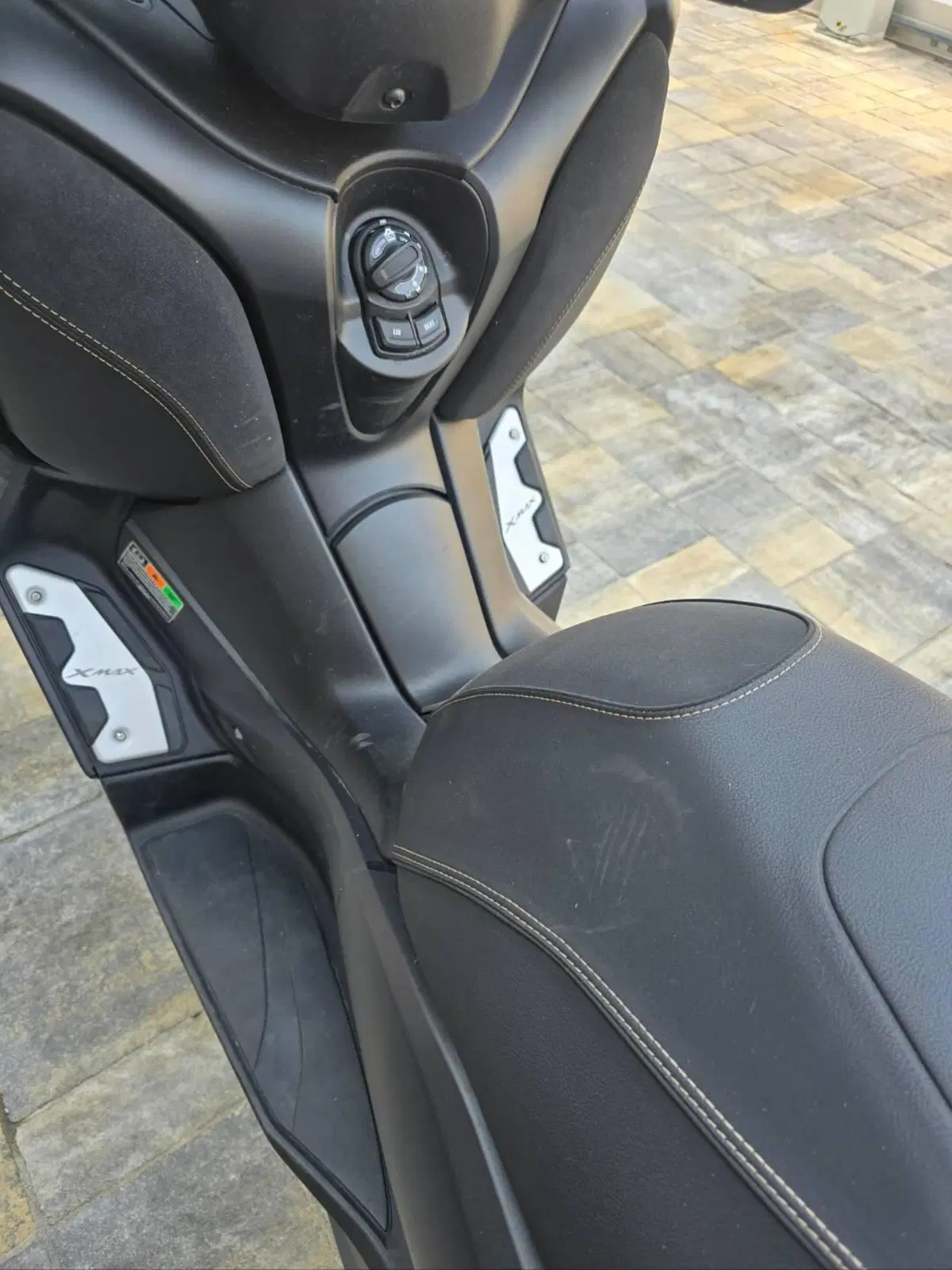 Yamaha X-Max 300 Tech Max (2021 - 24) (5)