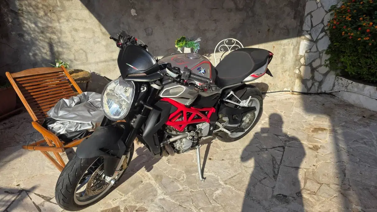 MV Agusta Brutale 1090 R (2012 - 15) (4)