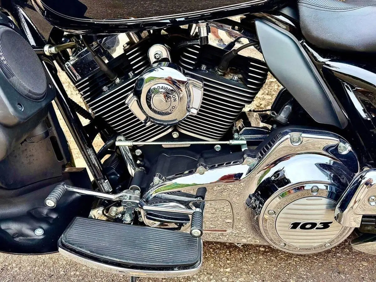 Harley-Davidson 1690 Electra Glide Classic (2010 - 12) - FLHTC (13)