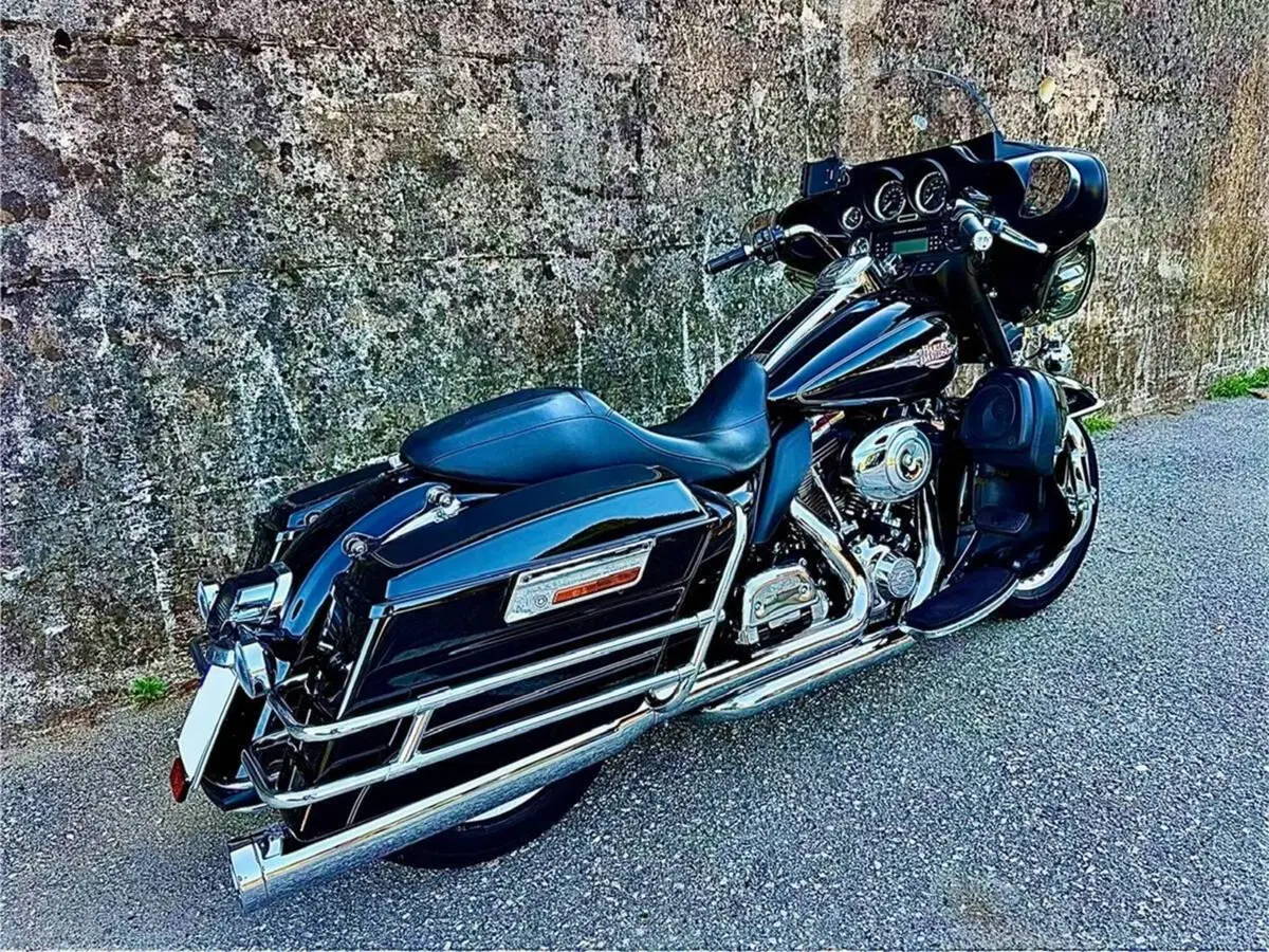 Harley-Davidson 1690 Electra Glide Classic (2010 - 12) - FLHTC (8)