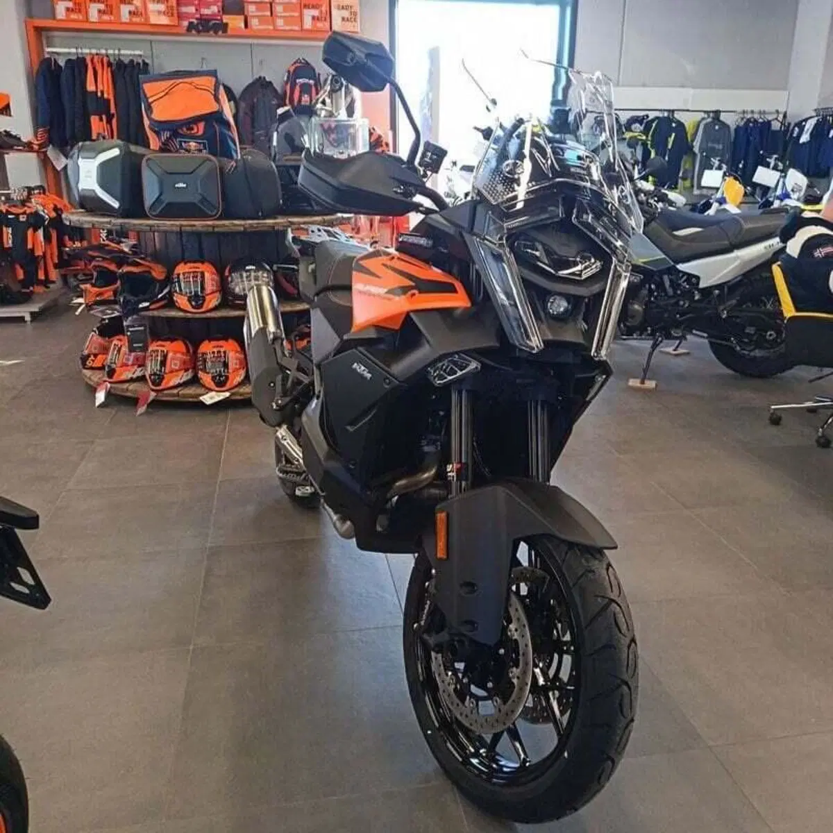 KTM 1390 Super Adventure S (2026) (3)