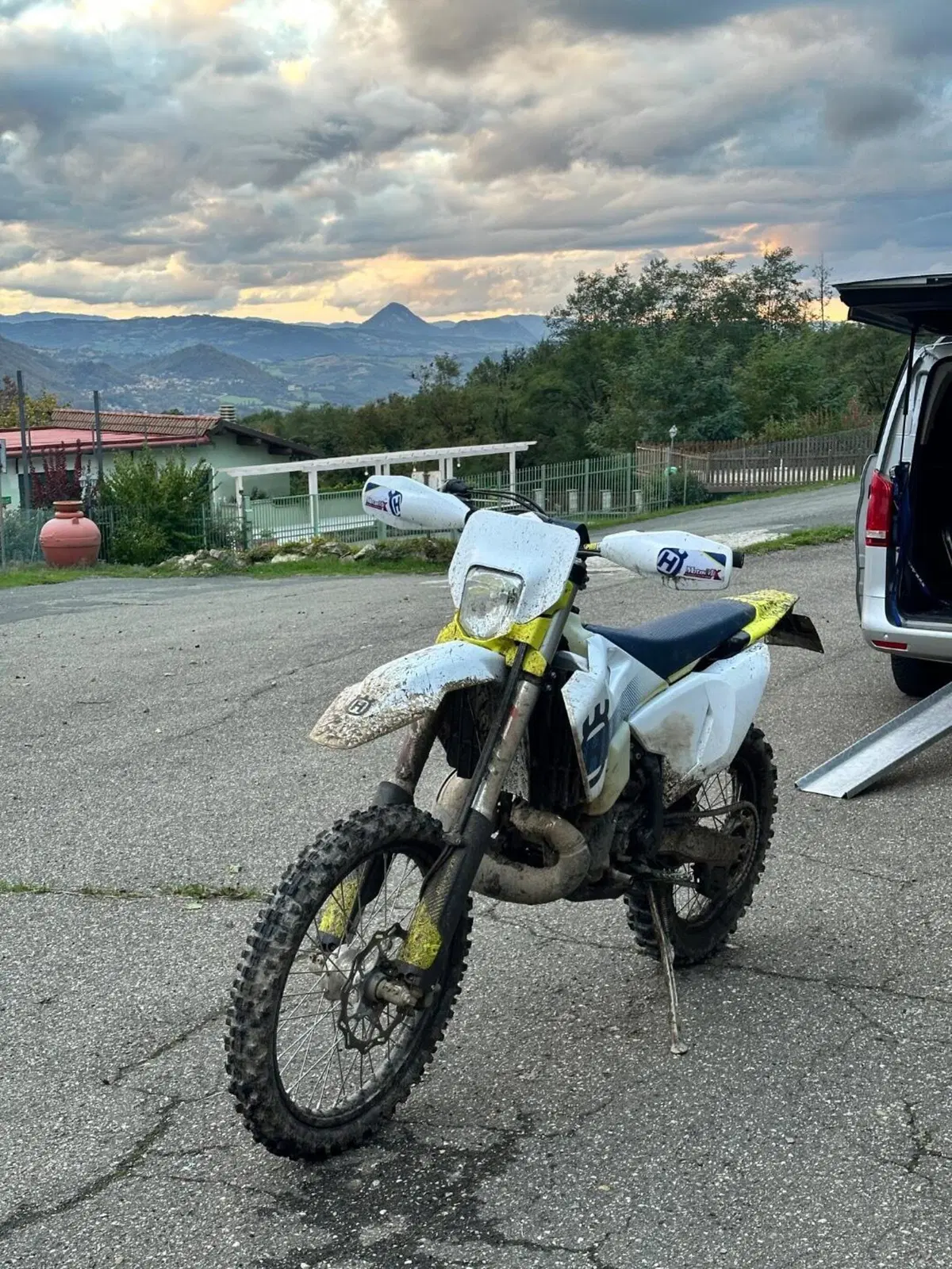 Husqvarna TE 300 (2024) (5)