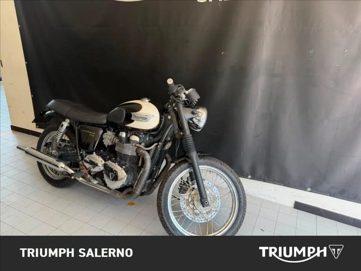 Triumph Bonneville (2007 - 16) (2)