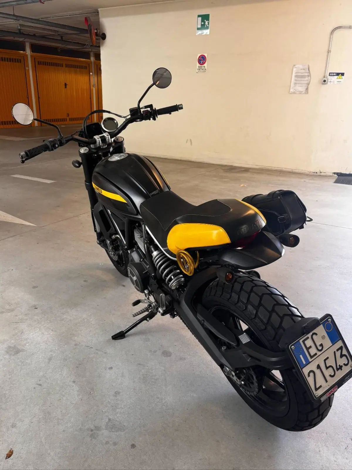 Ducati Scrambler 800 Full Throttle (2015 - 16) (6)