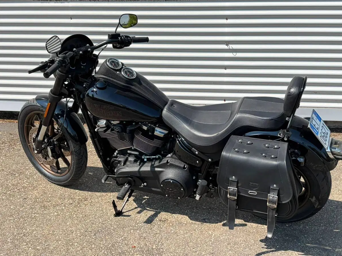 Harley-Davidson 114 Low Rider S (2021) - FXLRS (2)