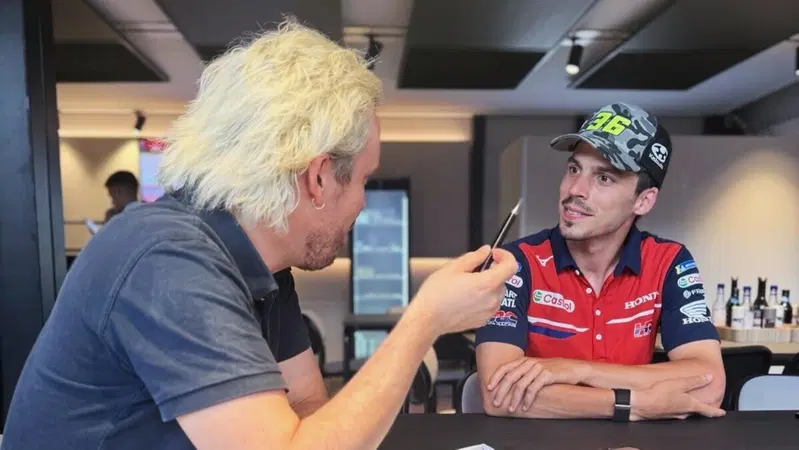 Un momento dell'intervista con Mir