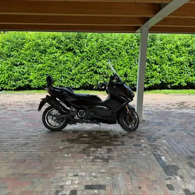Yamaha T-Max 560 Tech Max (2025 - 26) usata