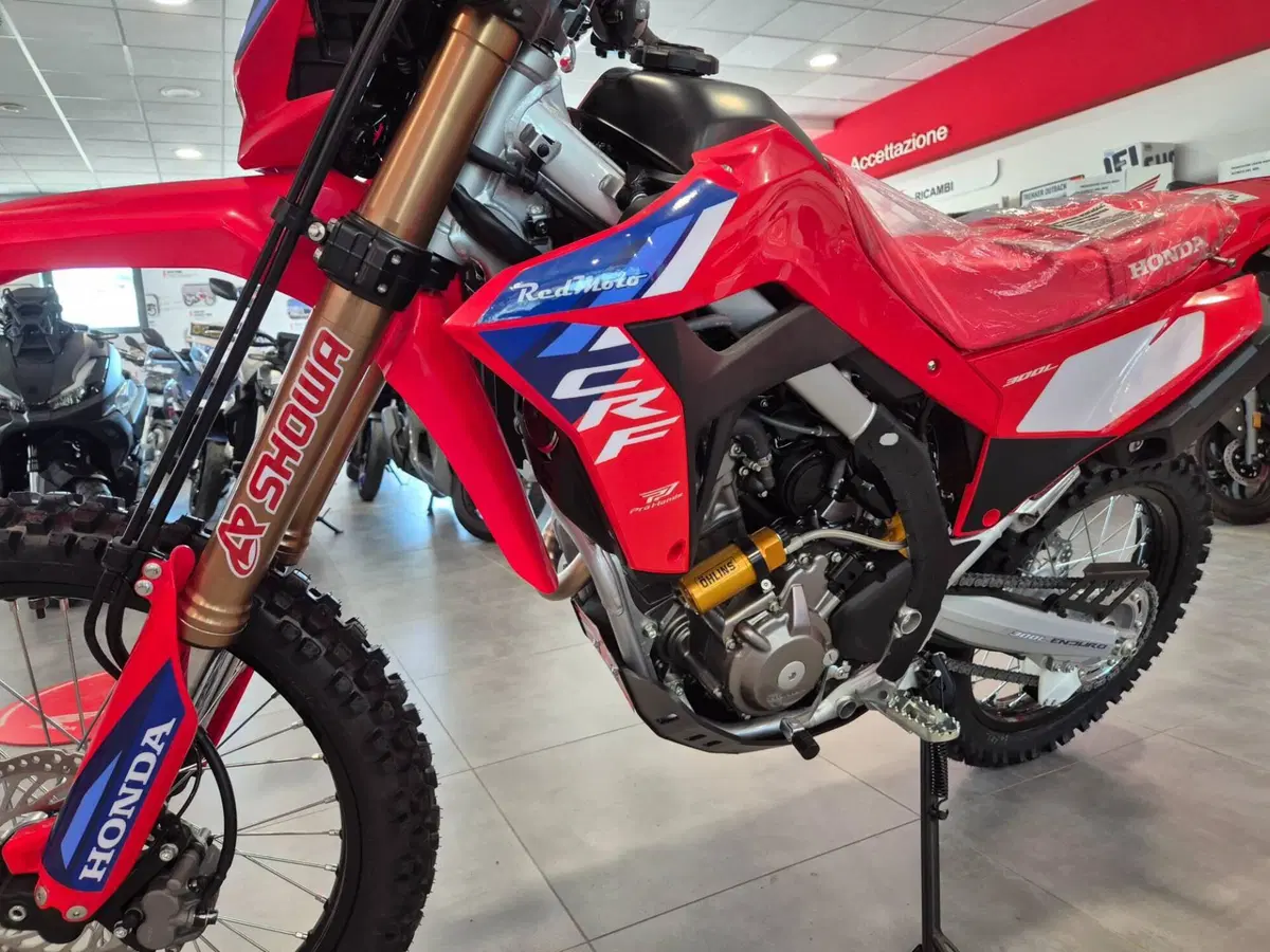 Honda CRF 300L Red Edition (2026) (2)