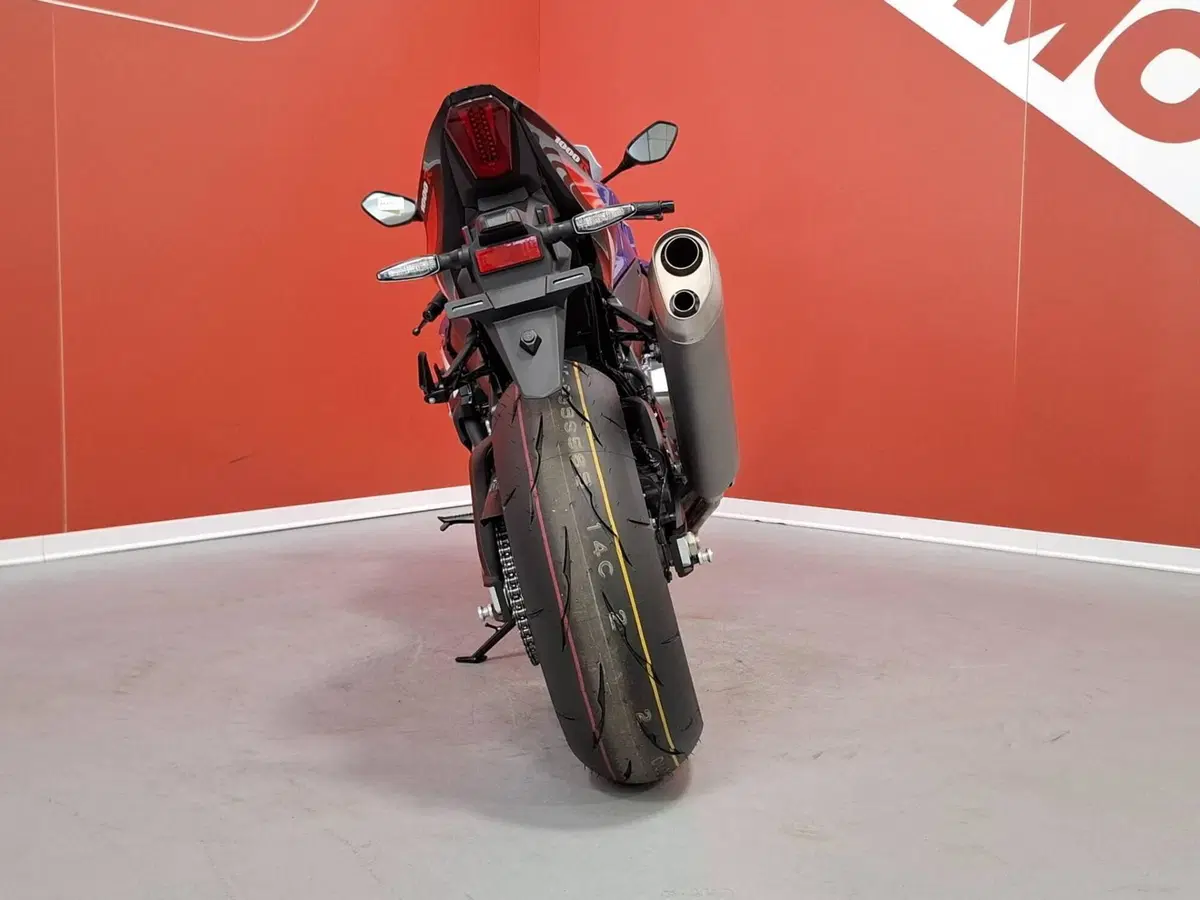 Suzuki GSX-R1000R (2026) (4)