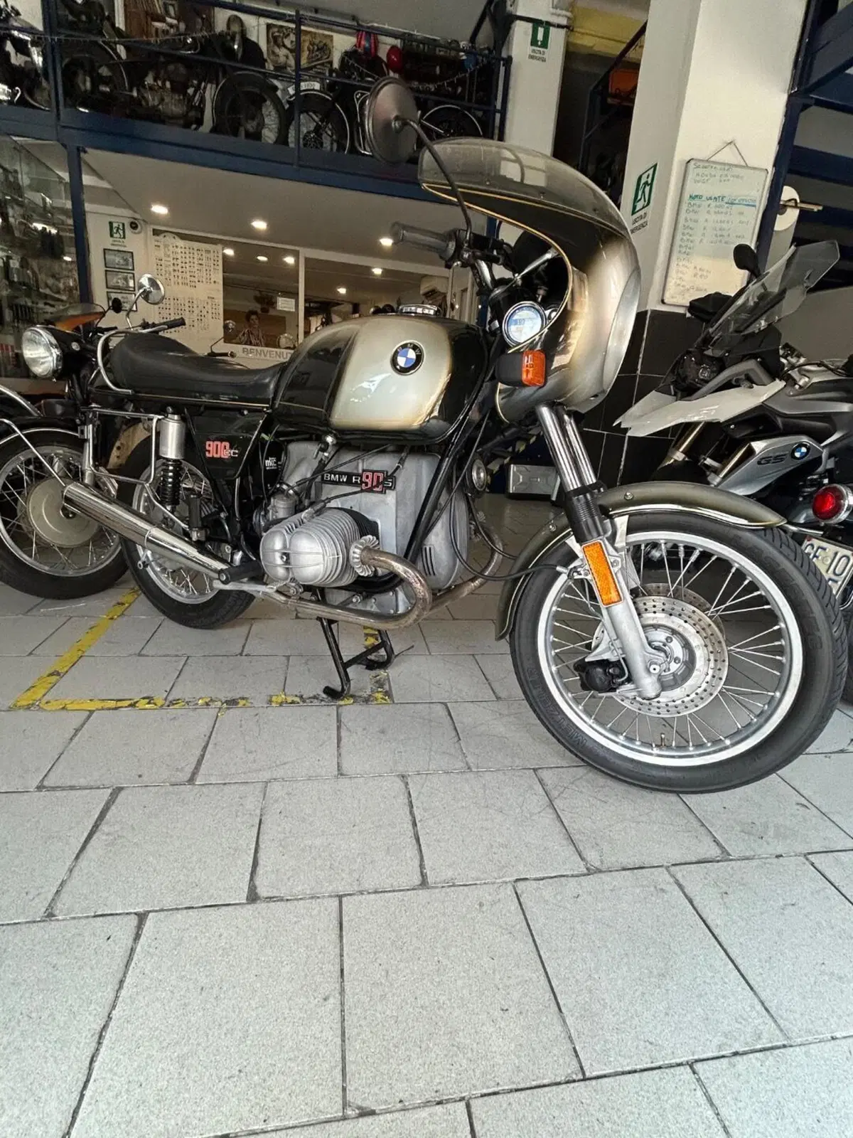 Bmw R90S