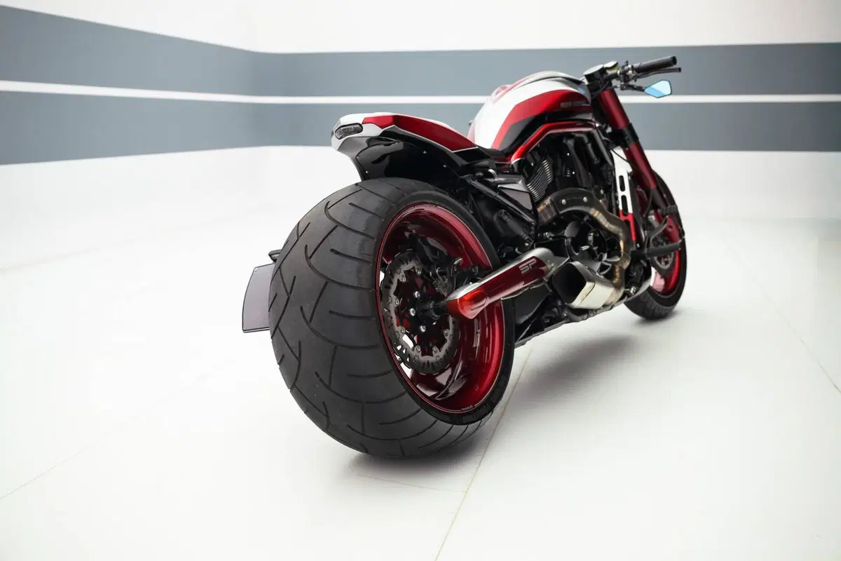 Harley-Davidson 1130 Street Rod (2006 - 07) - VRSCR (3)