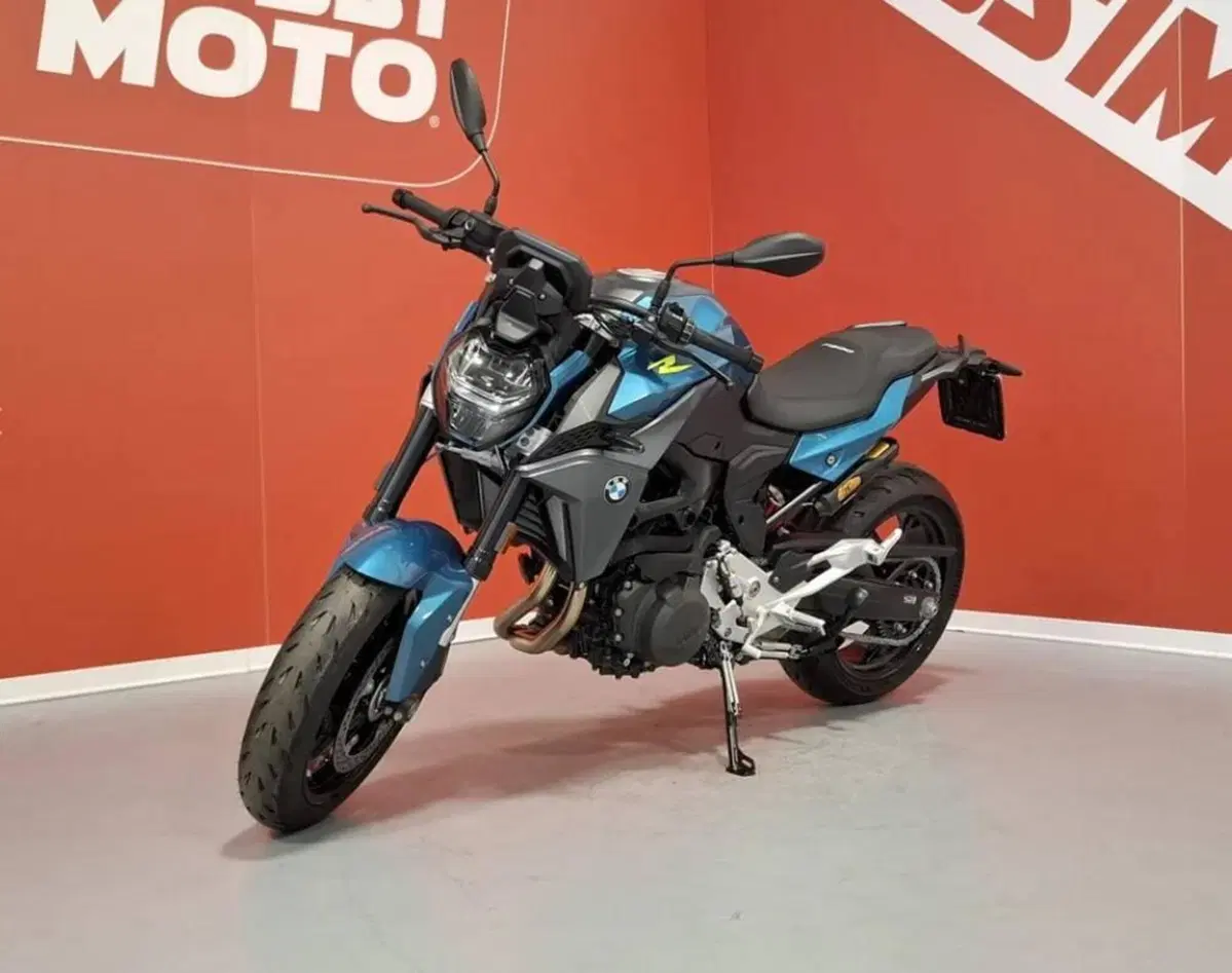 Bmw F 900 R (2021 - 24) (4)