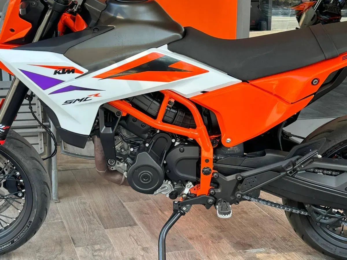 KTM 390 SMC R (2025 - 26) (8)