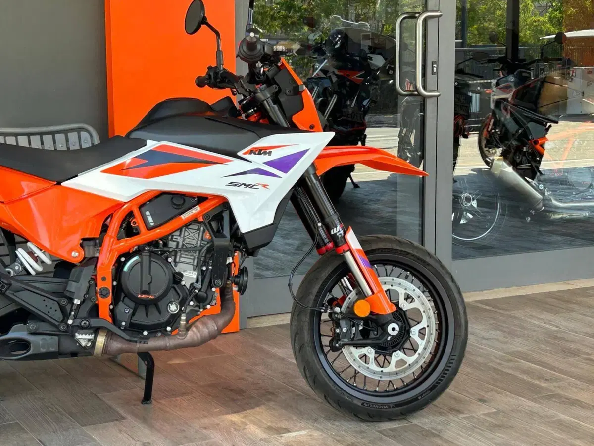 KTM 390 SMC R (2025 - 26) (2)