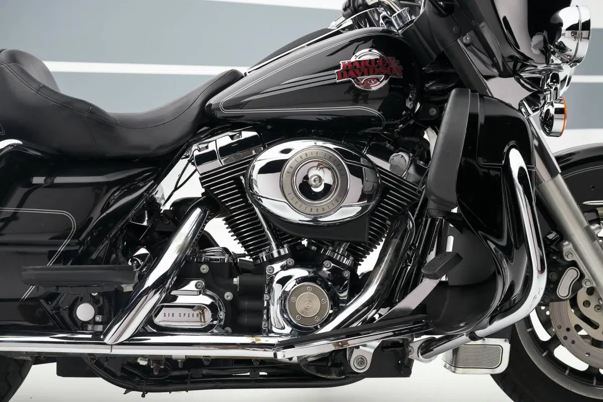 Harley-Davidson 1584 Electra Glide Ultra Classic (2007) - FLHTCU (8)