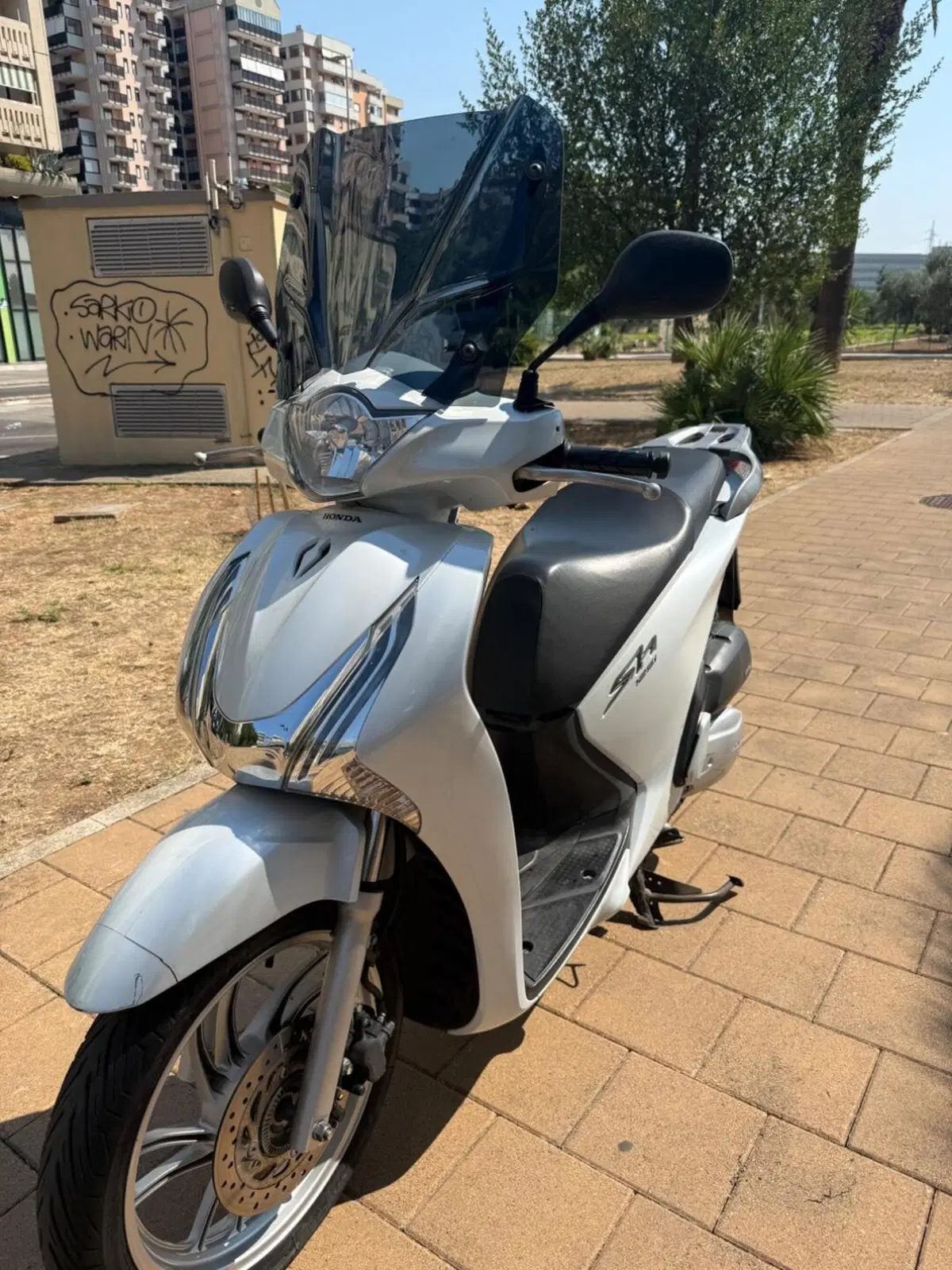 Honda SH 125 i ABS (2013 - 17) (2)