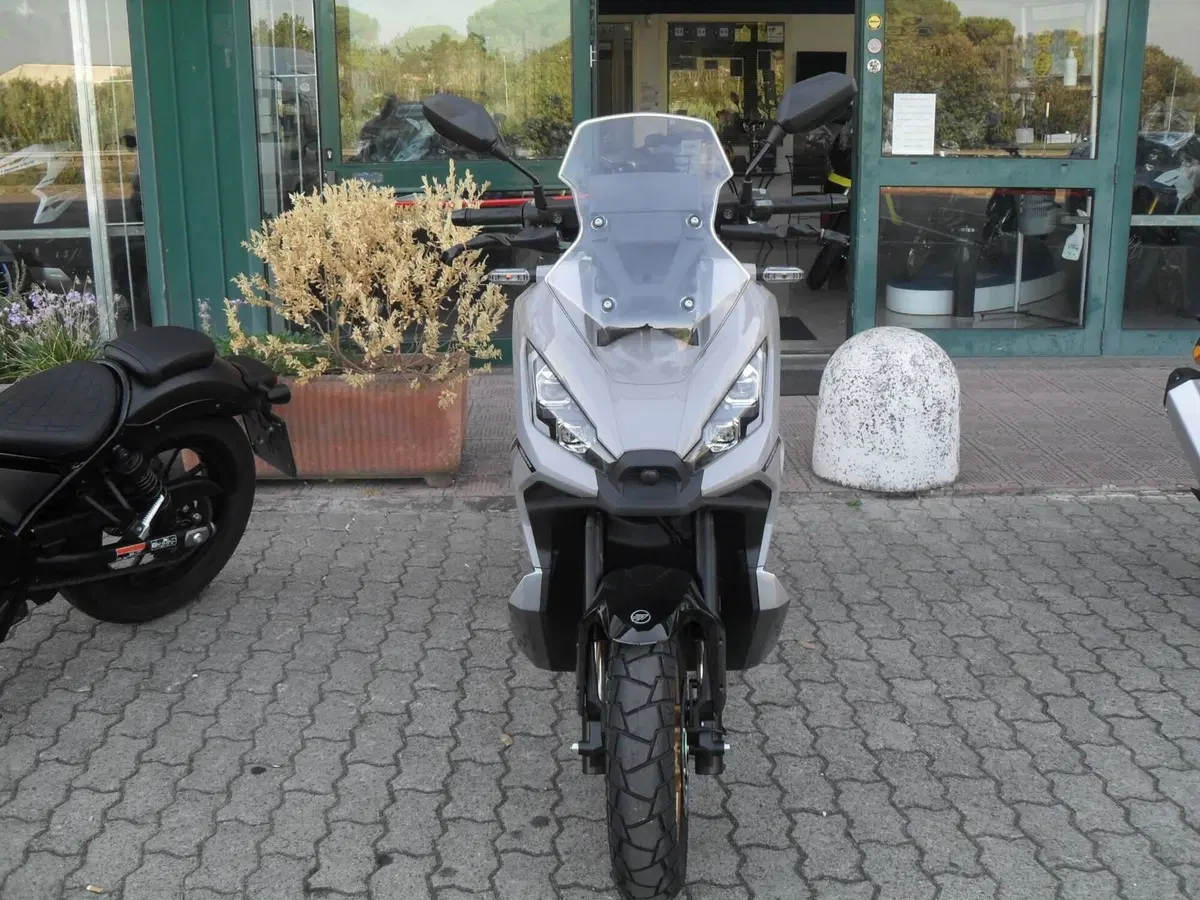 Keeway Motor XDV 125 EVO PRO (2025 - 26) (2)