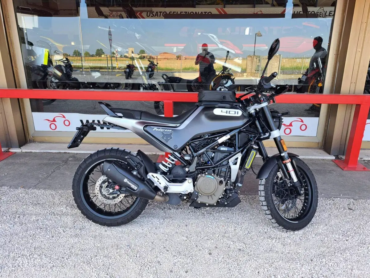 Husqvarna Svartpilen 401 (2021 - 23) (2)