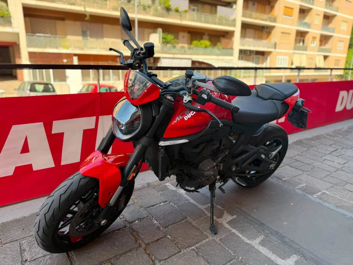 Ducati Monster 937 + (2021 - 25) (7)