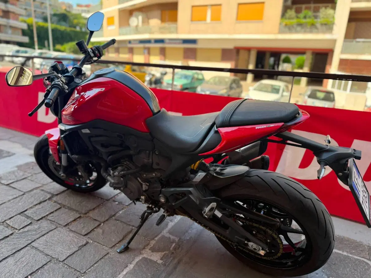 Ducati Monster 937 + (2021 - 25) (9)