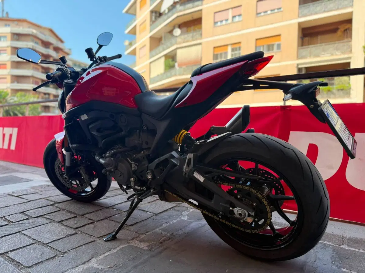 Ducati Monster 937 + (2021 - 25) (10)