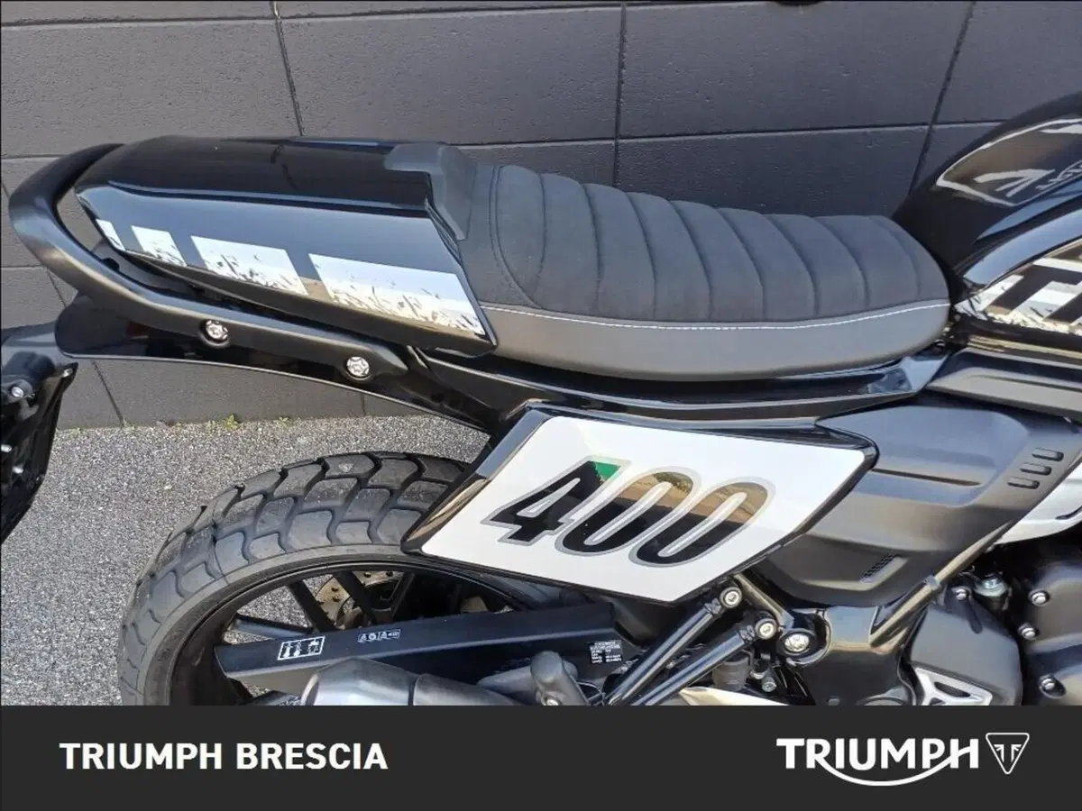 Triumph Tracker 400 (2026) (4)