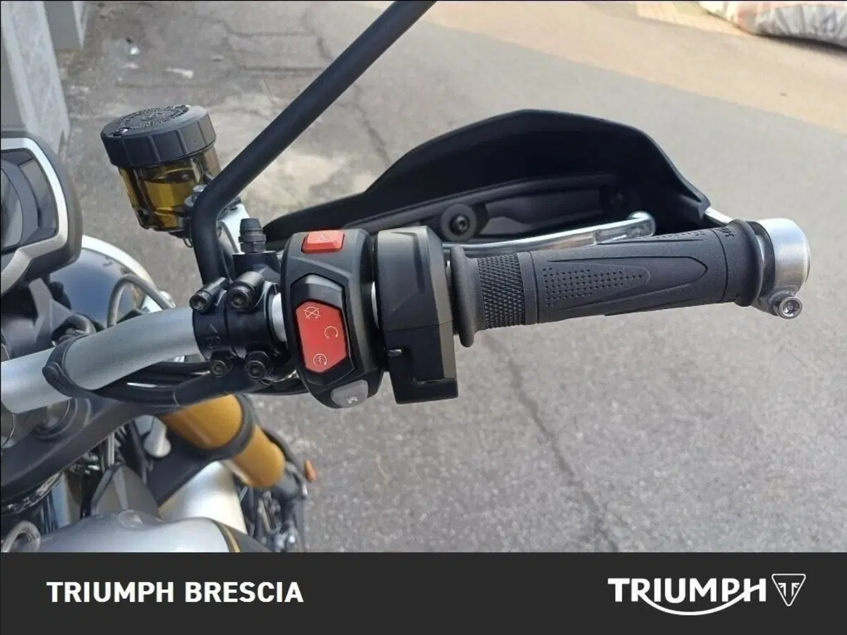 Triumph Scrambler 1200 XE Icon Edition (2025 - 26) (10)