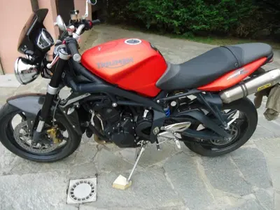 Triumph Street Triple R (2009 - 12) usata