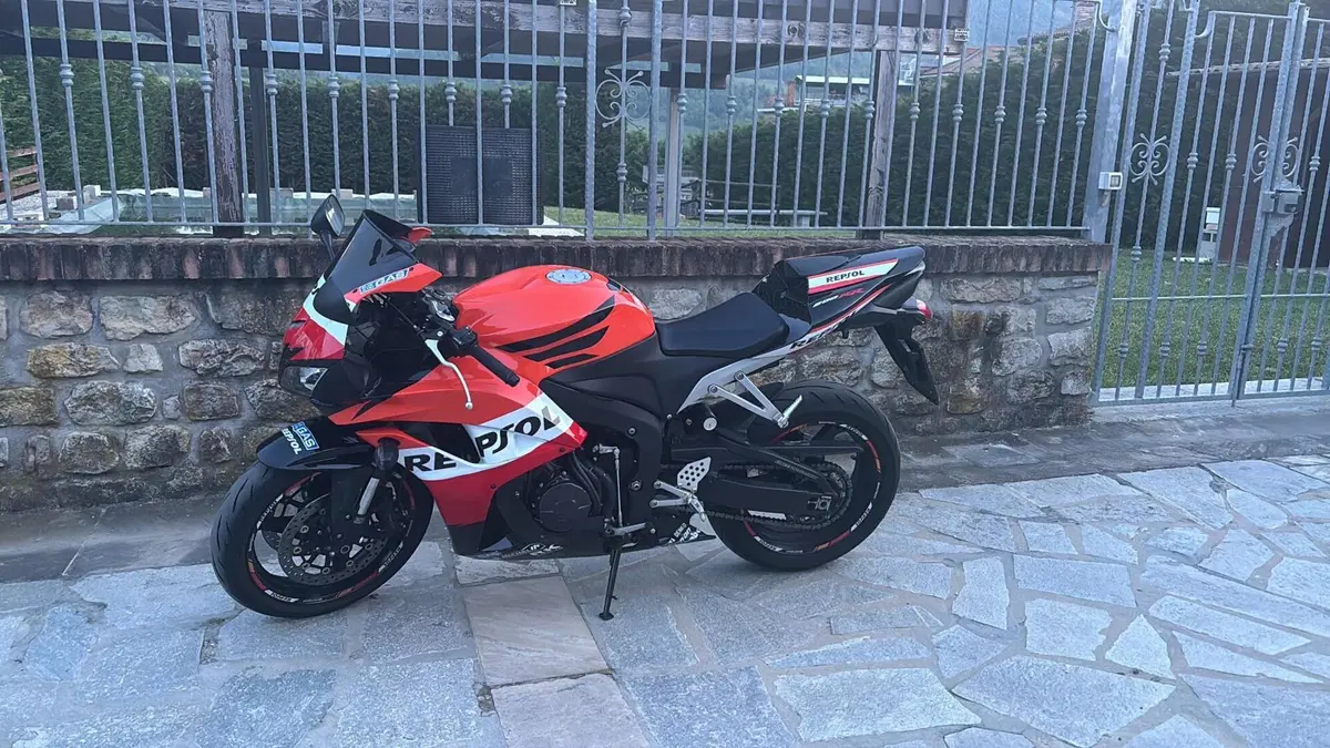 Honda CBR 600 RR (2007 - 08) (2)