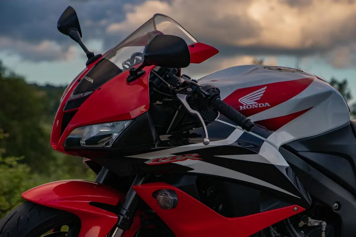 Honda CBR 600 RR (2007 - 08) (4)