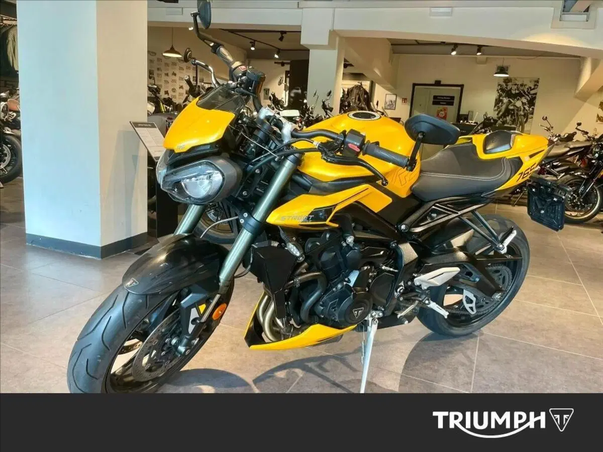 Triumph Street Triple 765 RS (2023 - 26) (2)