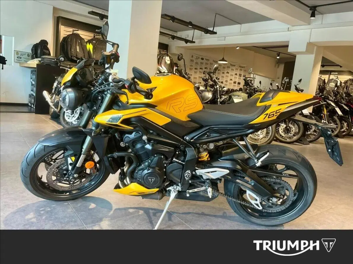 Triumph Street Triple 765 RS (2023 - 26) (4)
