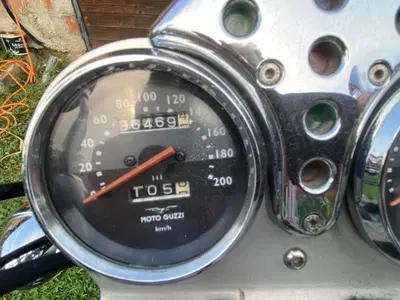 Moto Guzzi Nevada 750 (2002 - 06) usata