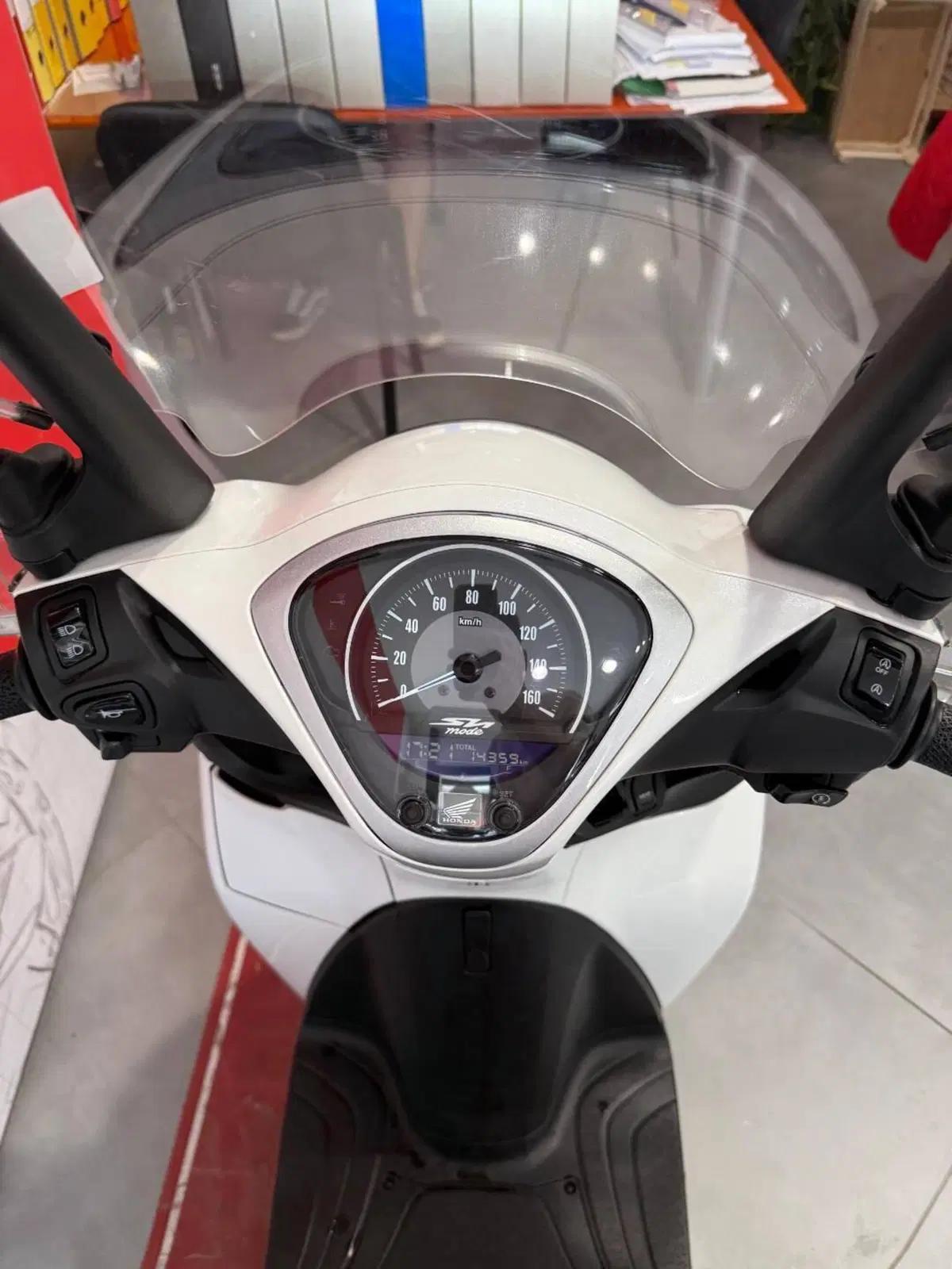 Honda SH 125 Mode (2024 - 26) (14)